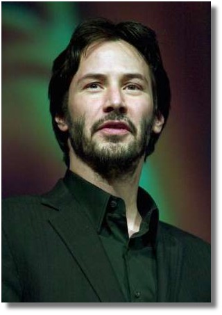 Actor Keanu Reeves presents an award at the Paris Las Vegas hotel during ShoWest, the official convention of the National Association of Theatre Owners, March 25, 2004, in Las Vegas, Nevada. REUTERS/Ethan Miller