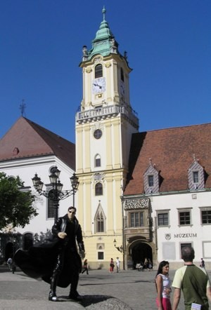 04old-town-hall.JPG