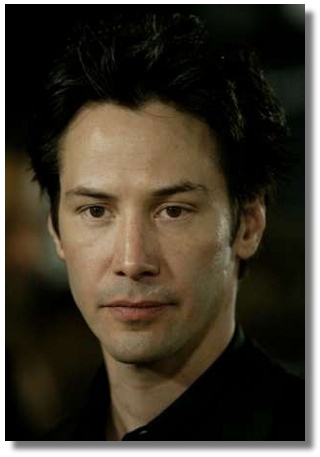 Actor and cast member Keanu Reeves, who stars as Neo, arrives for the world premiere of the film 'Matrix Revolutions' at the Walt Disney Concert Hall in Los Angeles, October 27, 2003. In the final chapter of the Matrix trilogy, the rebels' long quest for freedom culminates in a final explosive battle. The premiere is the first in the Frank Gehry designed music hall. REUTERS/Robert Galbraith 